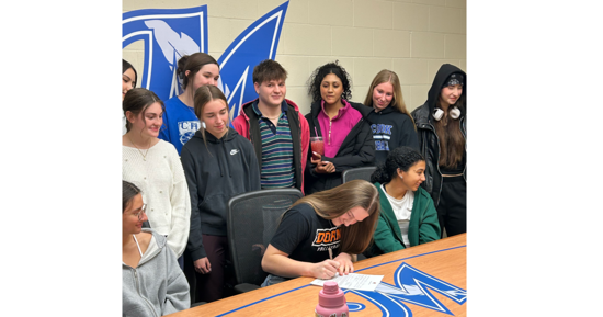 Former McCook Community College Volleyball Standout Audrey Holm Signs with Doane